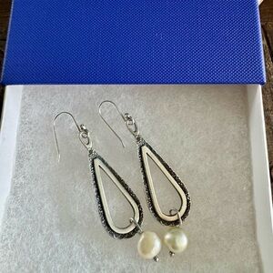 Silpada pearl drop earrings.